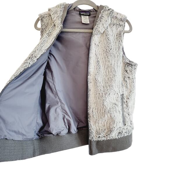 Patagonia Women's Gray Faux Fur Conejo Vest Full Zip Hoodie Vest Size Large - Picture 5 of 6